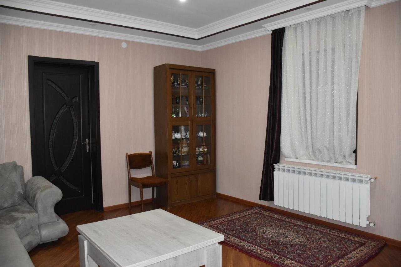 Guest House Ana Borjomi Exterior foto